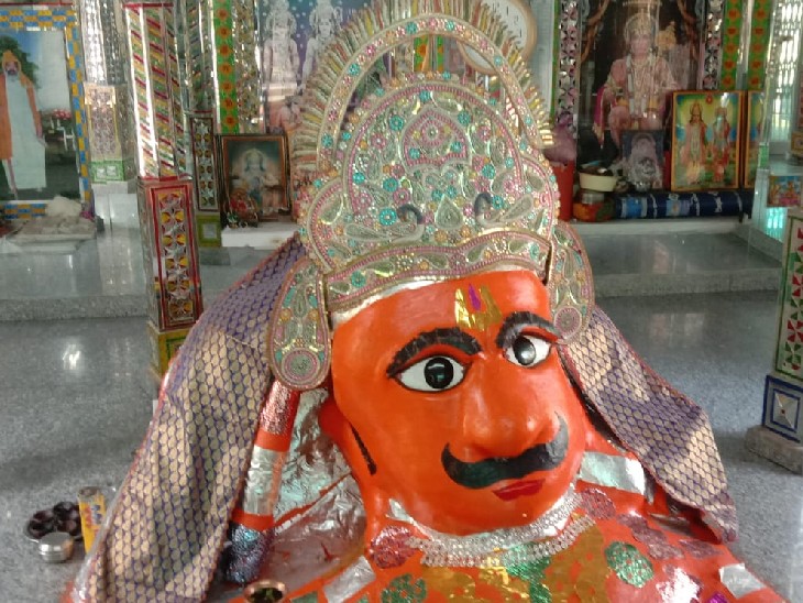 Vibhishan Mandir Kaithoon Kota, Vibhishan Mandir Kota, Vibhishan Temple Kota, Vibhishan Temple kathoon Kota, Kaithoon Vibhishan Mandir, Unique Vibhishan Temple, Lord Vibhishan Temple Kota, Vibhishan Mandir Legend, Vibhishan Mandir Kota Fair, Sinking Vibhishan Idol, whaere is Vibhishan Mandir, whaere is Vibhishan Temple, famous temples in kota, Vibhishan Temple, Kathoon, kathoon famous for, Vibhishan, vibhishan ji ka mandir kaha per hai, kathoon me konsa mandir hai, vibhishan mandir location, Vibhishan Temple history, history of vibhishan temple, why famous vibhishan mandir, why famous vibhishan temple,